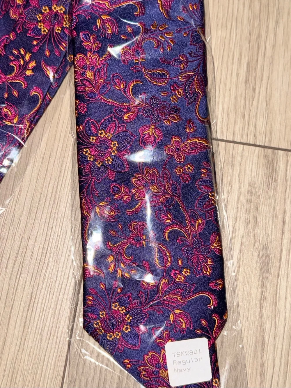 Paul Fredrick Mens Regular Navy paisley Handmade 100% Italian silk ties NWOT